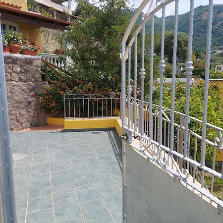 Apartamento 'il Mandarinetto' House Ísquia